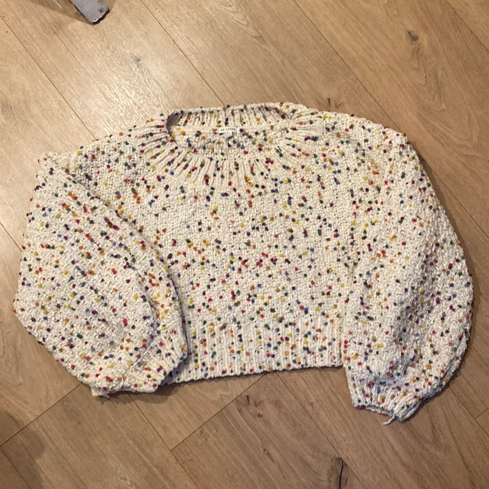 Lulu’s Confetti dot crop top sweater!! ♥️🤍💜💚💛